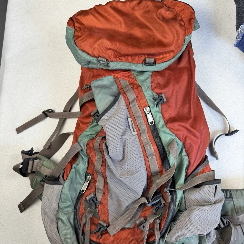 REI Ridgeline Internal Frame Hiking Backpack Camping Trekking Orange Green